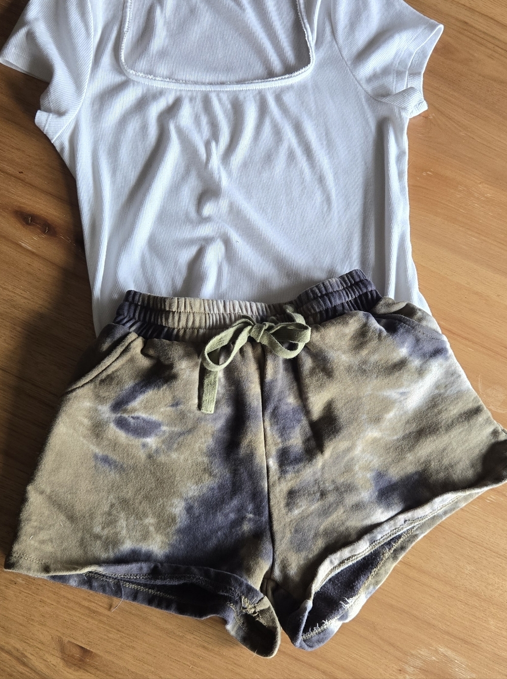 She + Sky Tie Dye Shorts | Size S | Olive Lounge Drawstring Shorts